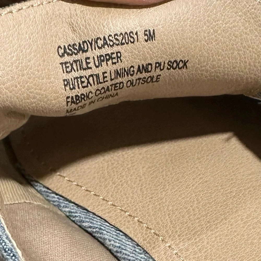 🌸STEVE MADDEN🌸 Cassady Loafer Mule Denim Size: 5M - Picture 9 of 10